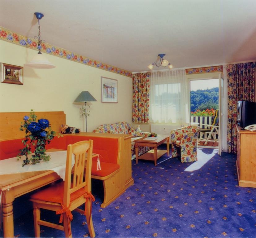 Seehotel Zur Hopfenkönigin Spalt Exterior foto