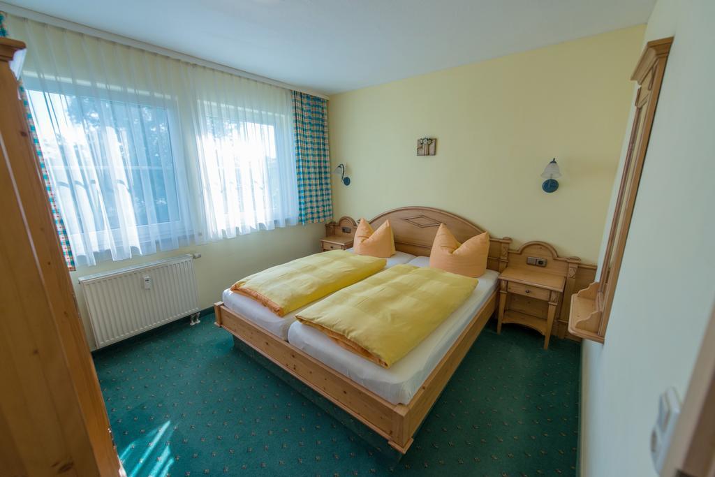 Seehotel Zur Hopfenkönigin Spalt Exterior foto
